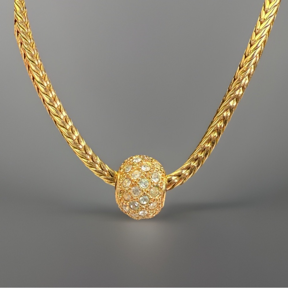 Elegant Goldtone Necklace with Crystal Accents